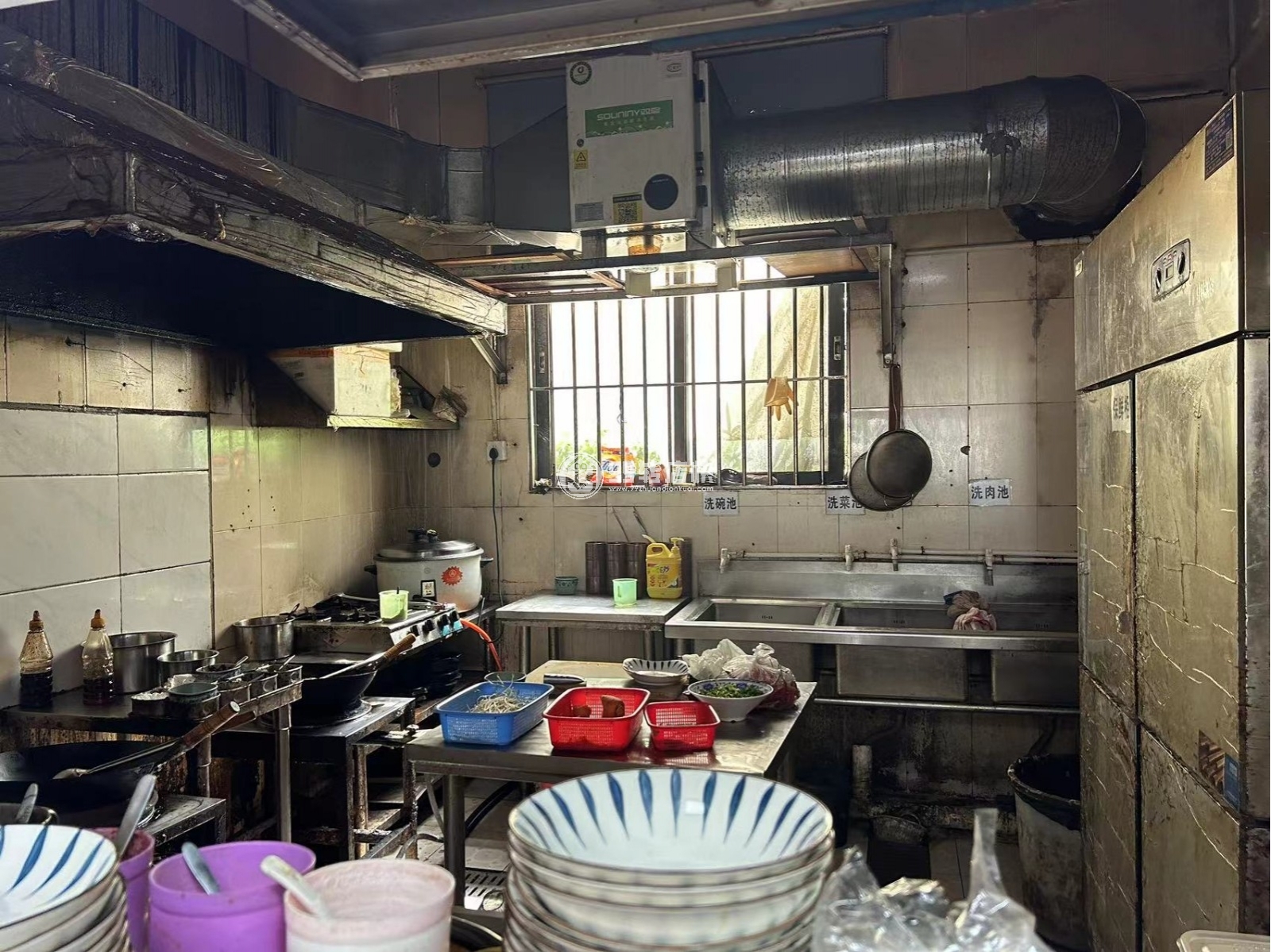 順德萬人大型工業(yè)城門口餐飲店轉(zhuǎn)讓
